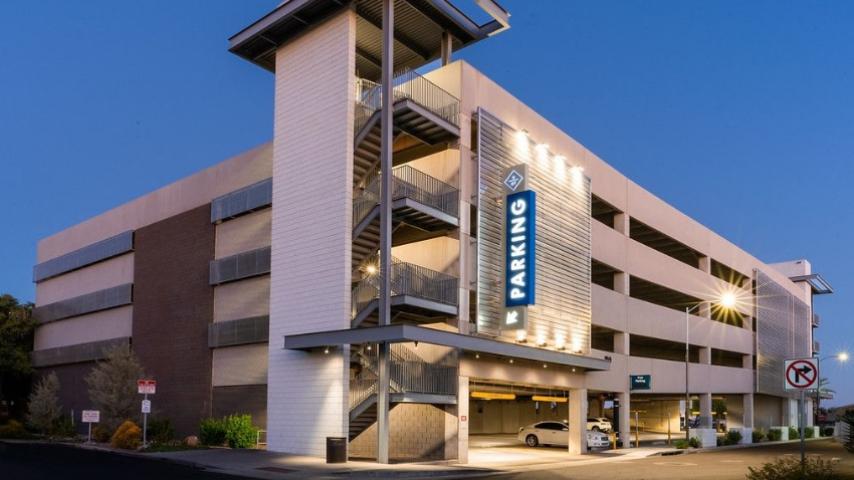 Parking Garage/Apartments. Downtown Chicago.  Downtown chicago, Garage  apartments, Parking garage