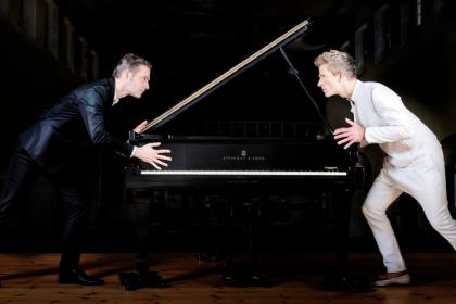 Piano Battle: Andreas vs. Paul